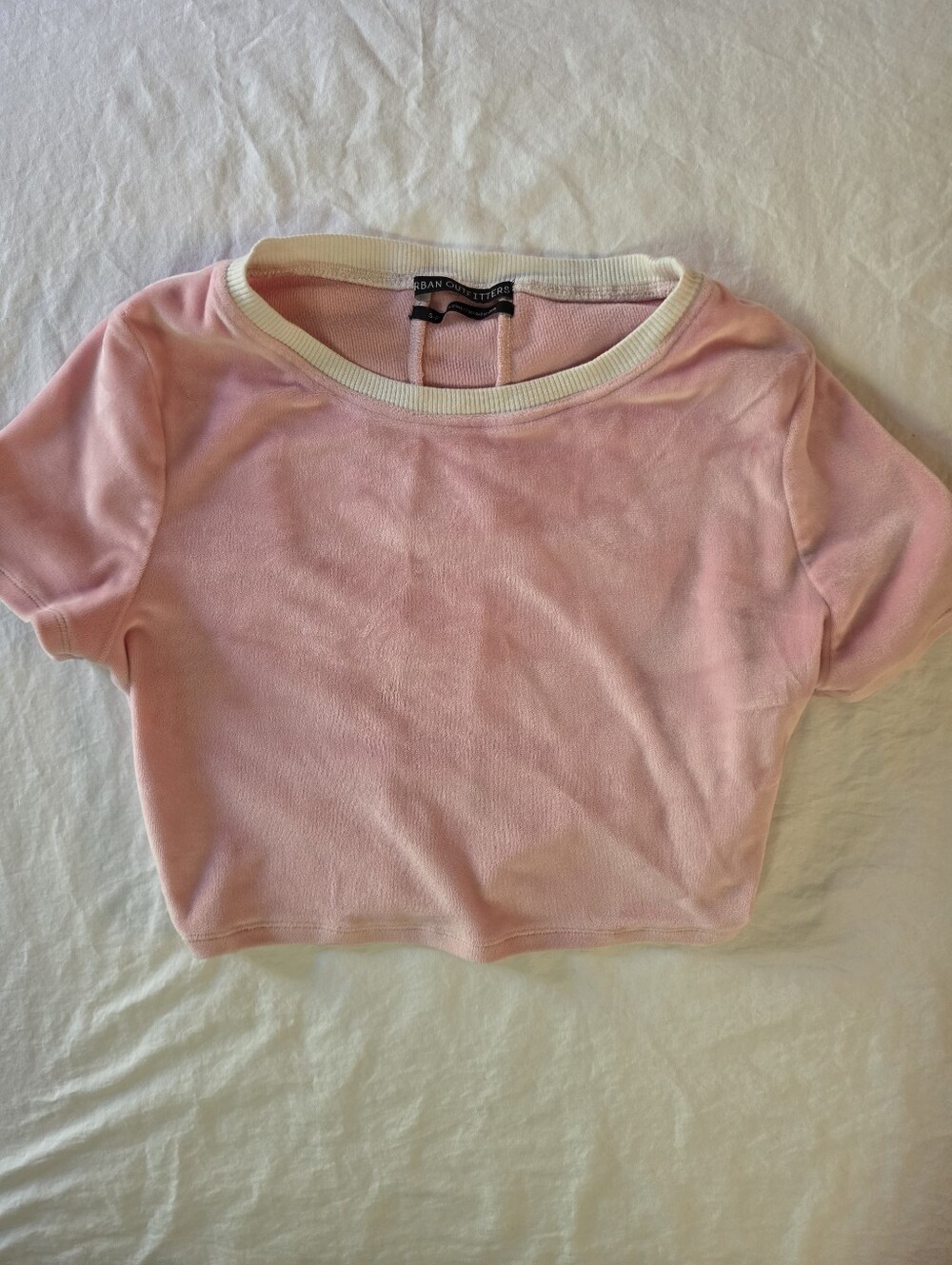 Urban Outfitters Pink Velour Velvet Cropped Tee Shorter Sleeve Contrast Trim S